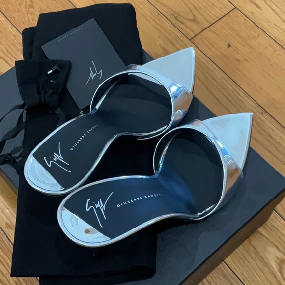 Giuseppe Zanotti Intrigo 90 Sandal, Size: EU 37 - Picture 16 of 16